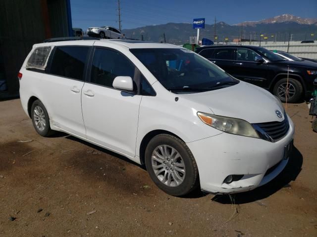 2012 Toyota Sienna XLE