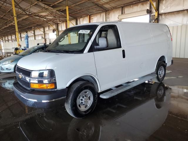 2022 Chevrolet Express G2500