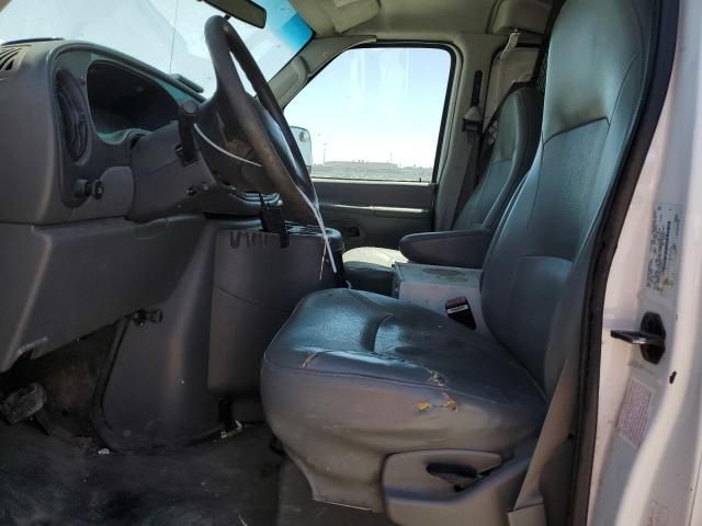 2004 Ford Econoline E250 Van