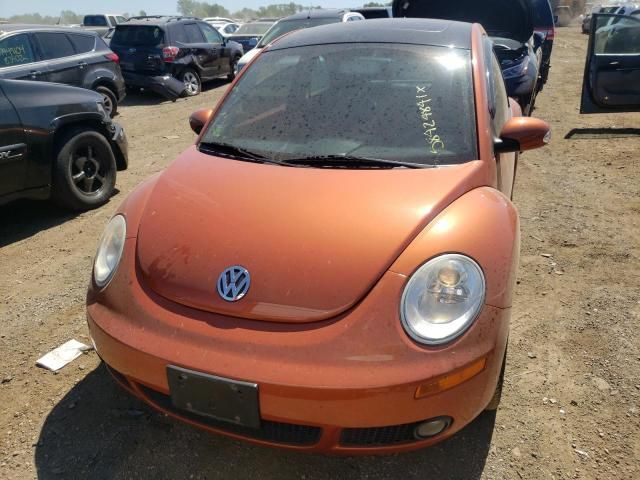 2010 Volkswagen New Beetle