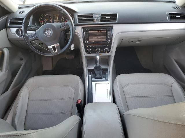 2012 Volkswagen Passat SE