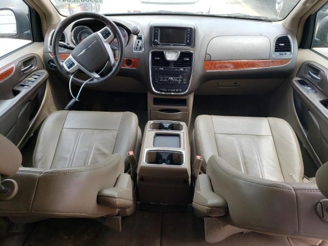 2015 Chrysler Town & Country Touring