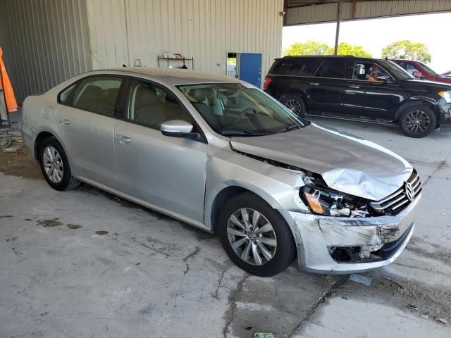 2015 Volkswagen Passat S