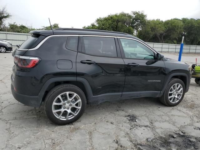 2023 Jeep Compass Latitude LUX