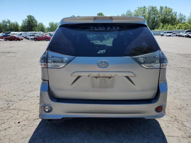 2015 Toyota Sienna Sport