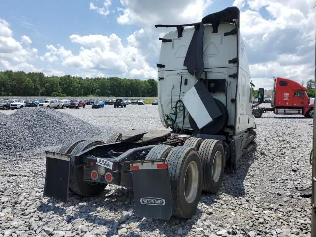 2023 Freightliner Cascadia 126