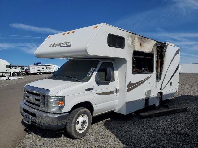 2014 Ford Econoline E350 Super Duty Cutaway Van