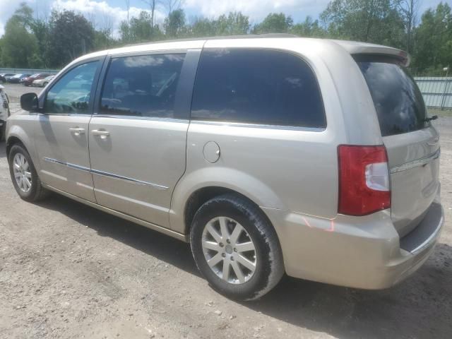 2013 Chrysler Town & Country Touring