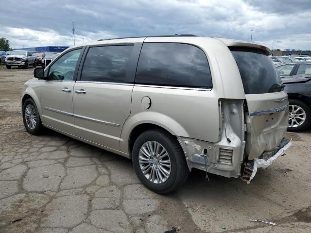 2016 Chrysler Town & Country Touring L