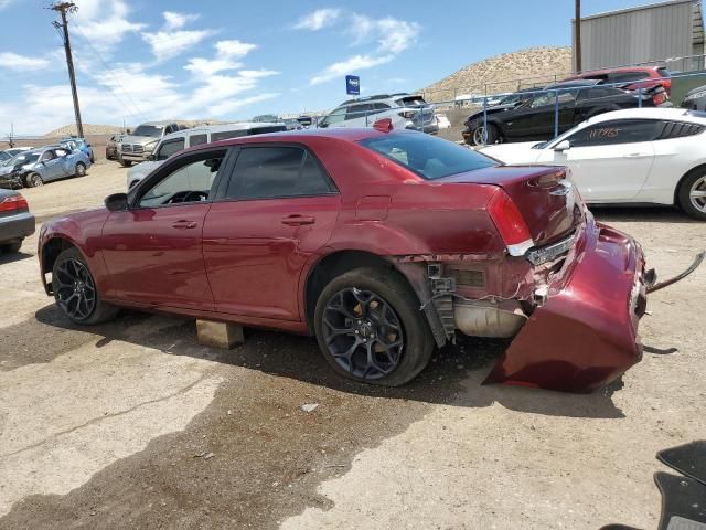 2019 Chrysler 300 Touring