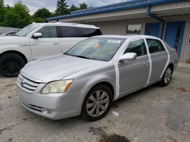 2005 Toyota Avalon XL