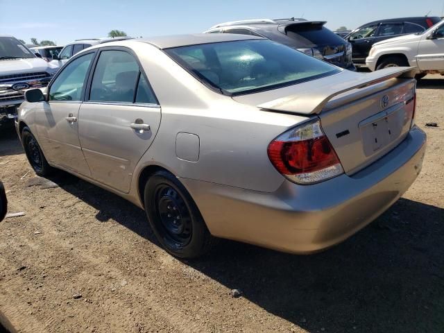 2005 Toyota Camry LE