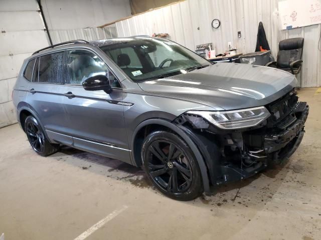 2023 Volkswagen Tiguan SE R-LINE Black