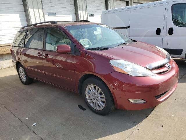 2009 Toyota Sienna XLE