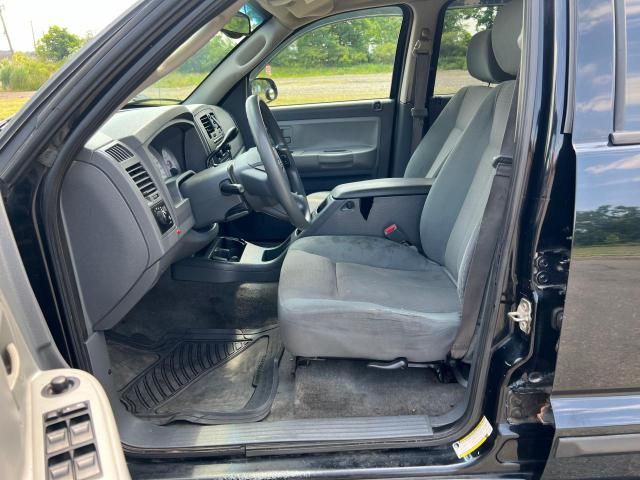 2005 Dodge Dakota Quad SLT