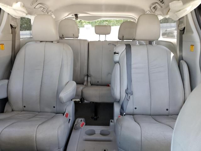 2012 Toyota Sienna XLE