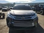 2017 Toyota Highlander SE