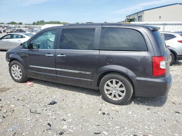 2016 Chrysler Town & Country Touring