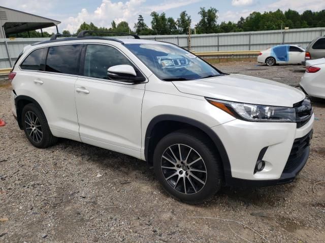 2018 Toyota Highlander SE