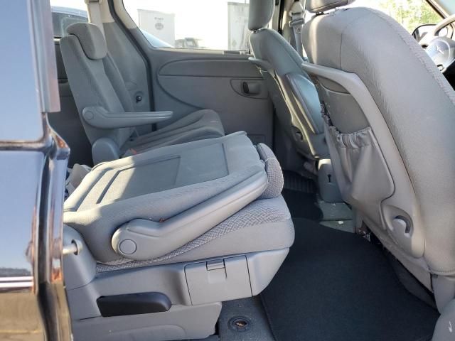 2007 Chrysler Town & Country LX