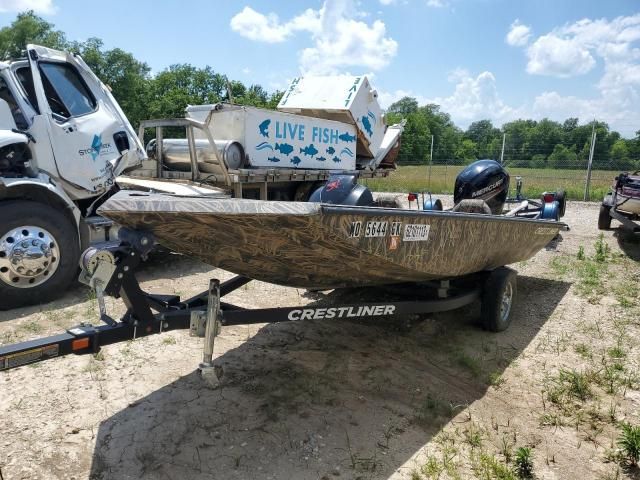 2017 Crestliner Boat TRL