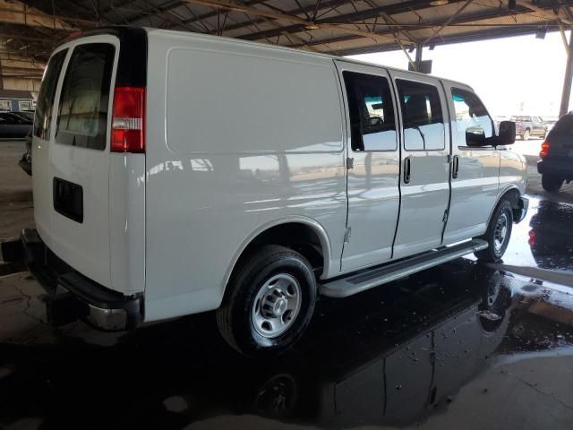 2022 Chevrolet Express G2500