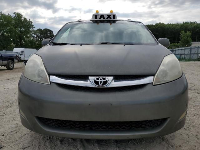 2007 Toyota Sienna XLE