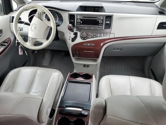 2011 Toyota Sienna XLE