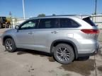 2017 Toyota Highlander SE