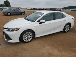 Carros salvage a la venta en subasta: 2019 Toyota Camry L