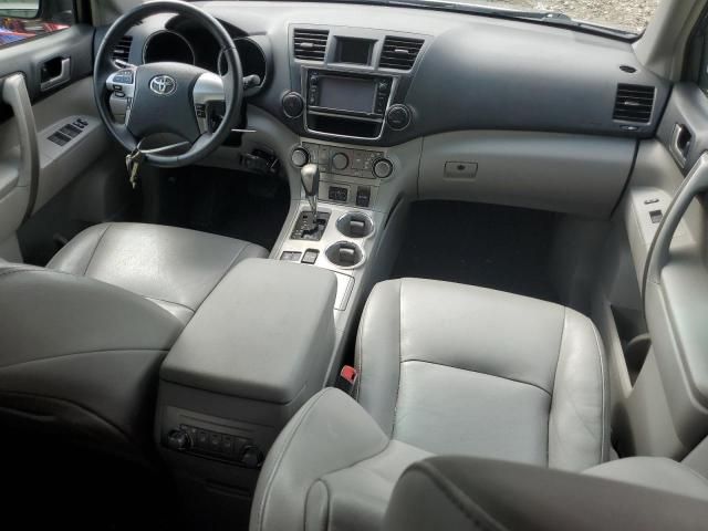 2013 Toyota Highlander Base