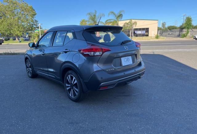 2020 Nissan Kicks SR