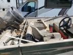 2001 Crestliner Boat