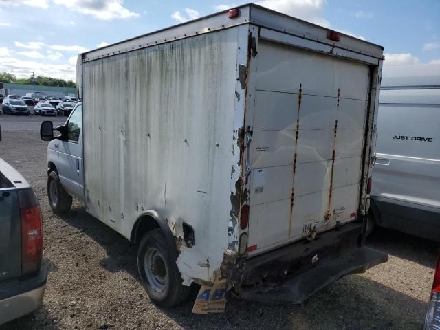 2005 Ford Econoline E350 Super Duty Cutaway Van