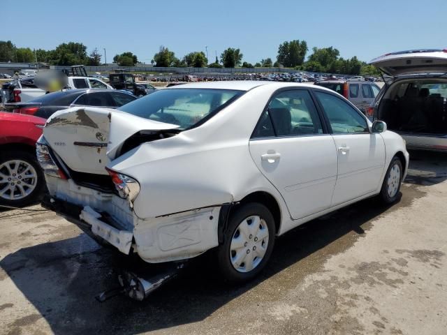 2004 Toyota Camry LE