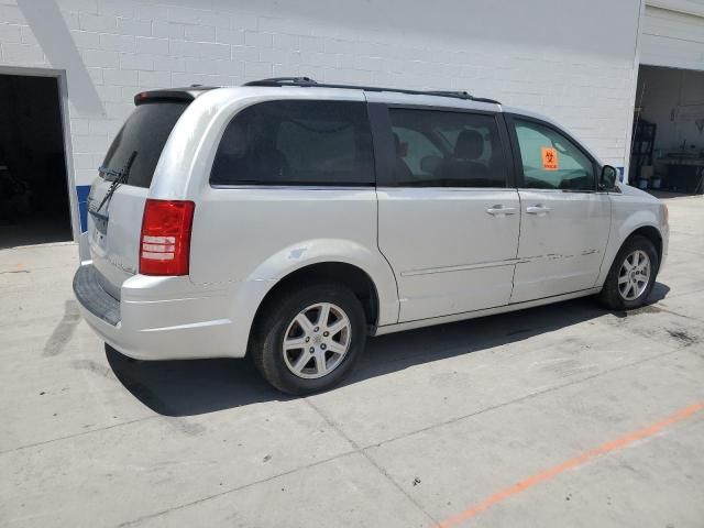 2010 Chrysler Town & Country Touring