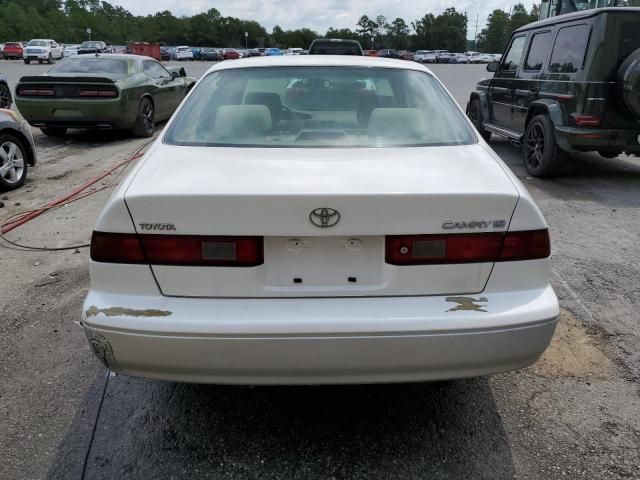 1999 Toyota Camry LE