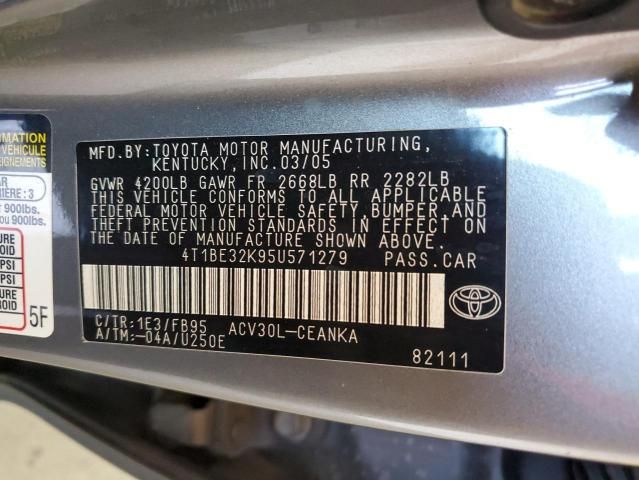 2005 Toyota Camry LE