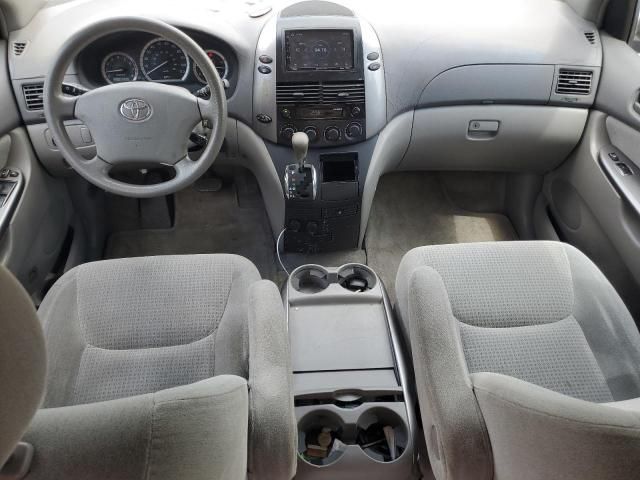 2006 Toyota Sienna CE