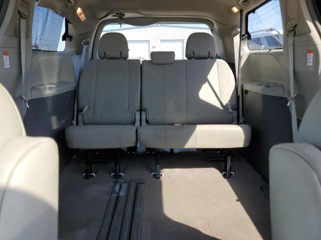 2015 Toyota Sienna XLE