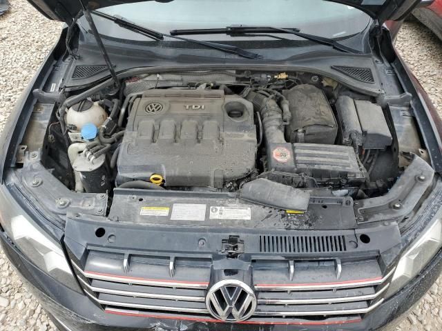 2015 Volkswagen Passat SEL