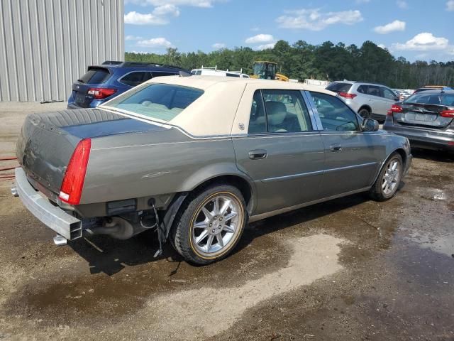 2010 Cadillac DTS Luxury Collection