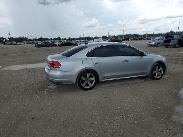 2012 Volkswagen Passat SE