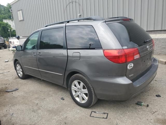 2004 Toyota Sienna CE