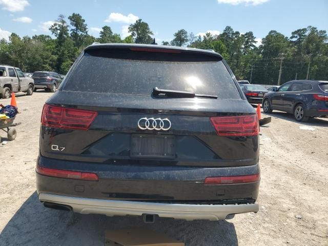 2019 Audi Q7 Prestige