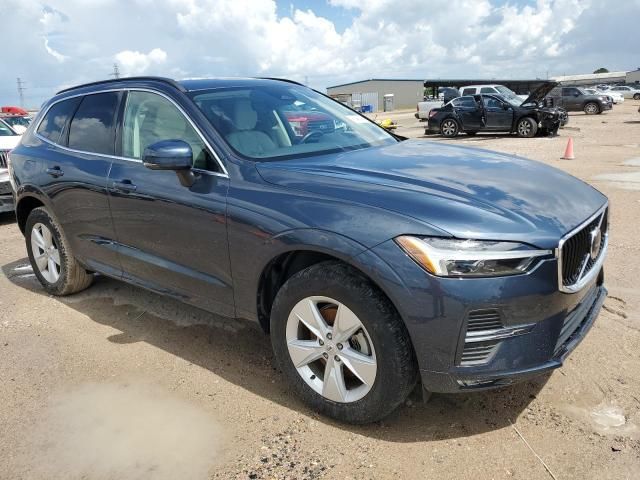 2022 Volvo XC60 B5 Momentum