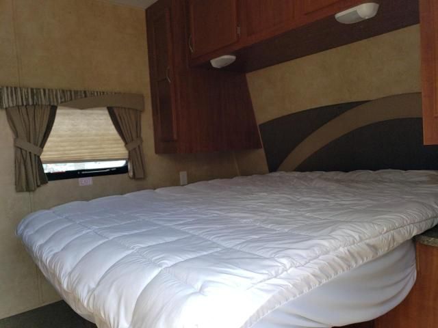 2011 Jayco 24RKS