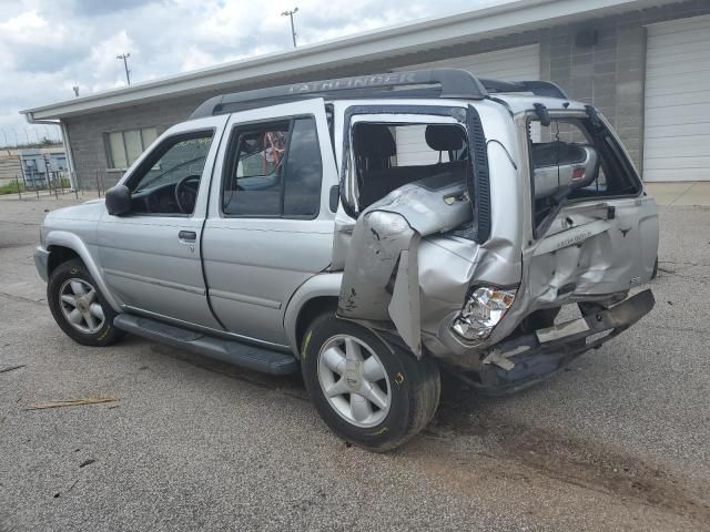 2002 Nissan Pathfinder LE