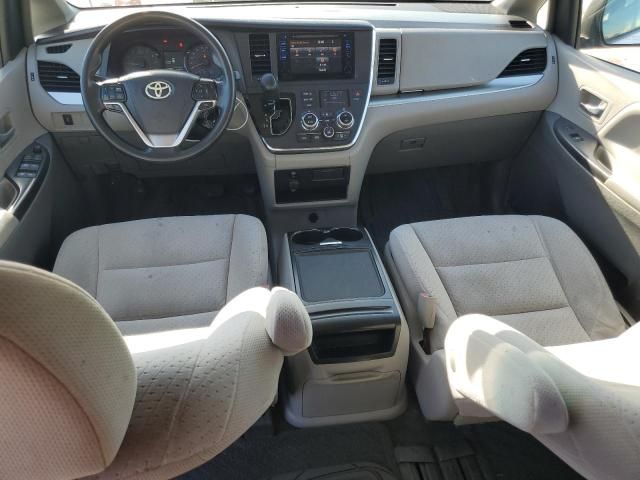 2015 Toyota Sienna LE