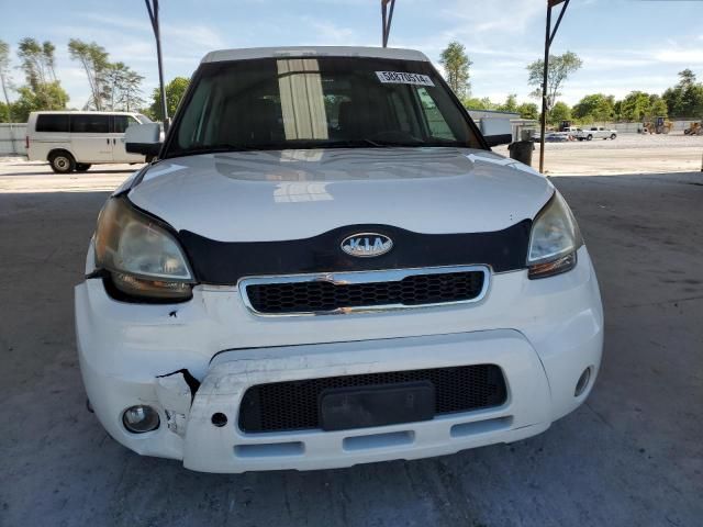 2011 KIA Soul +